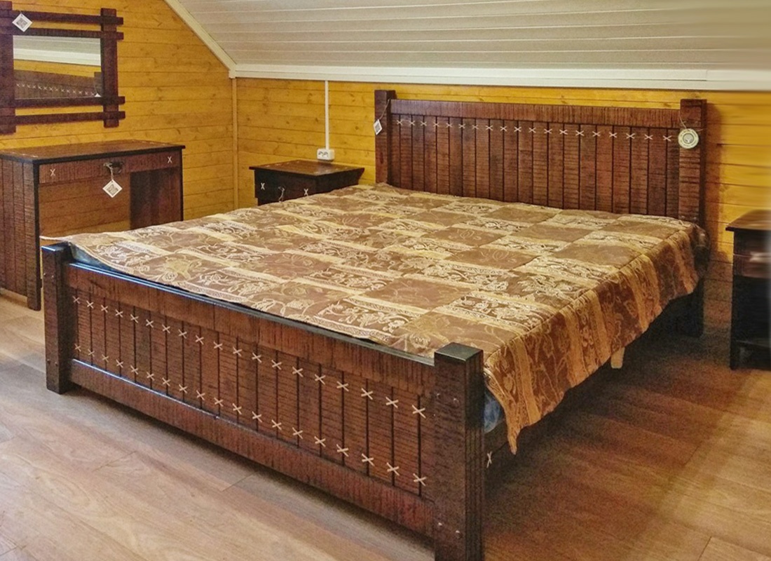 Красивая стильная кровать 