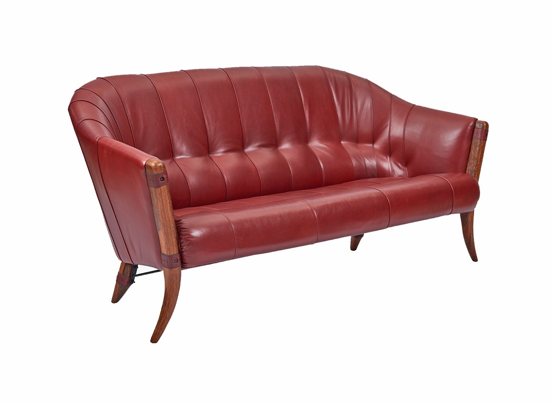 Оригинальный и стильный дизайнерский диван 

