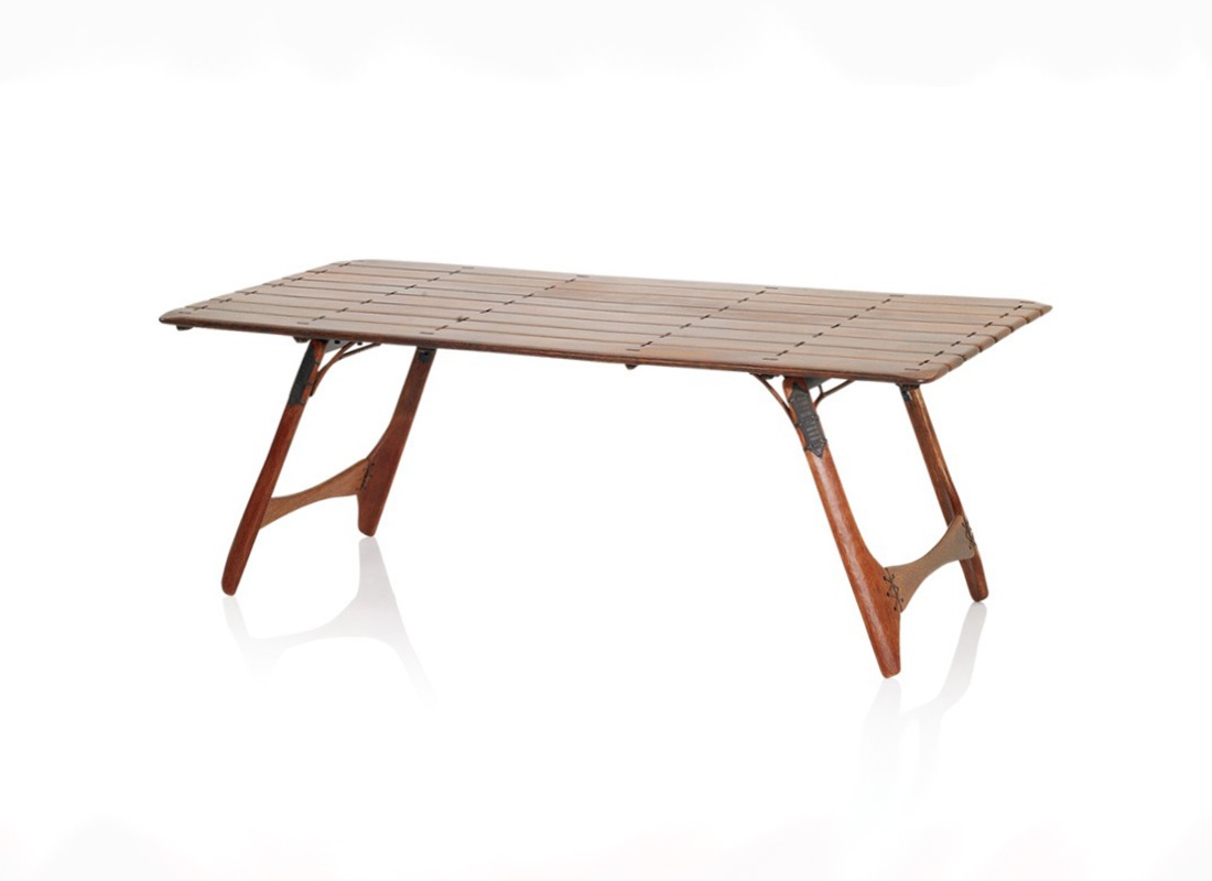 Дизайнерский обеденный стол. Авторская мебель из массива для столовой